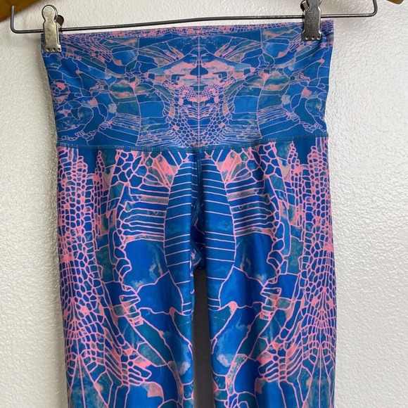 Niyama Sol Endless Leggings XS Women Pink Blue Censored Colors Abstract Yoga JLo - Picture 3 of 9